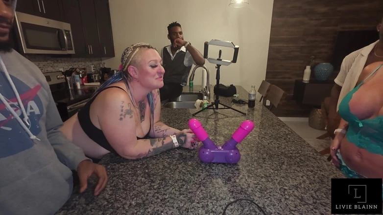 Livie Blainn: Mamada Bonanza