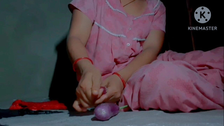 TricolorMusic3: This 19-year-old Girl From India Is a Prostitute. She Wants to...