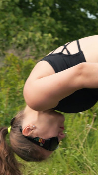560 vreemdeling komt klaar op de kont van een sportmeisje in legging! Dit is geweldig