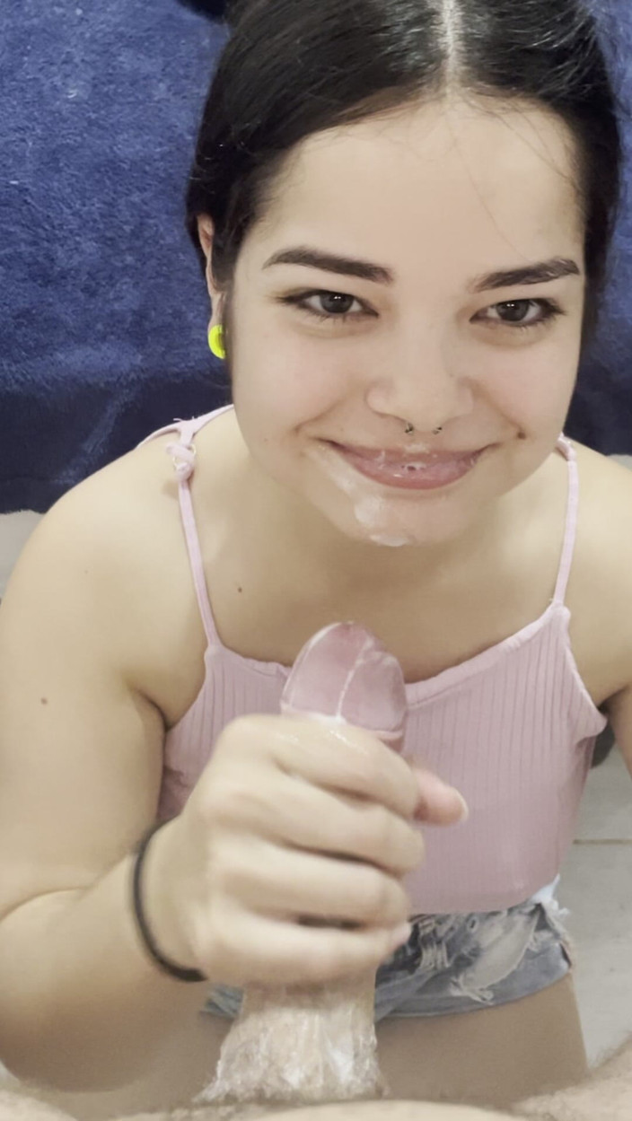 Debora Mendes: 占主导地位的外表 - 黛博拉和她嘴里的大鸡巴之间的化学反应