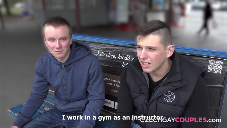 Czech Gay Couples: チェコのゲイカップル3人の破産した男の子が逮捕された - プラハの暗い隅での生の乗り物