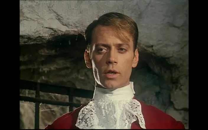 Romance with Love: In the Aristocratic Clan, the Daughter-in-law Is Seduced by Her...