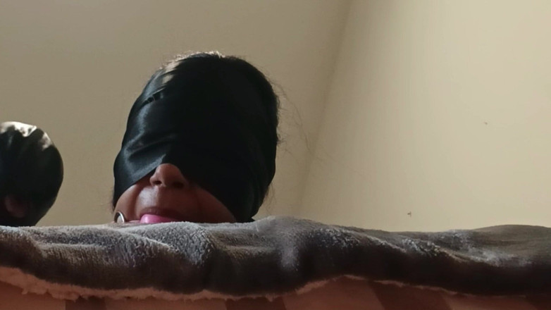 LauraOnHeels: MILF Kouření S Výstřikem V Puse