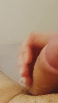 Explozie de spermă cu această labă minunată!