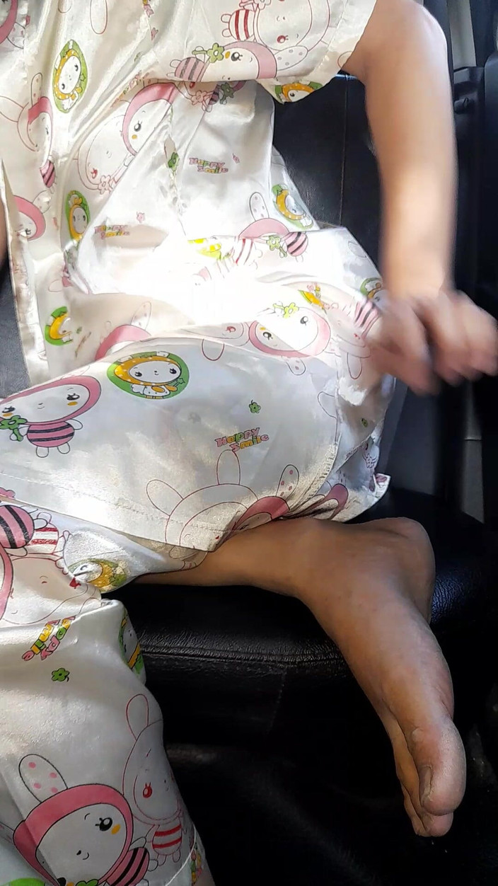 Naomisinka: Crossdressing and Cum Inside Satin Pajamas with Kimono Set