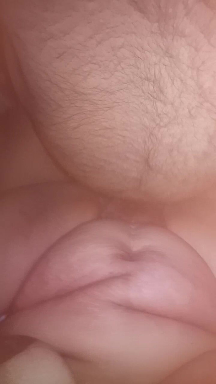 Pickup maami: Noční hlídač si užívá čuráka