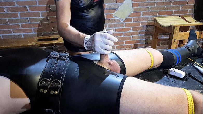 Master Drex: Sounding with neoprene dilators