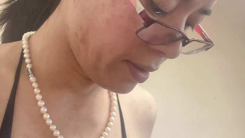 sweethanajapanese: 撒尿肮脏的阴户显示hana chan娇小女孩的漂亮景色