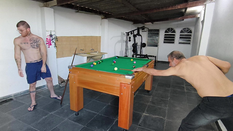 carmonaoficial: The Carmonas Playing, Who Lost the Bet?