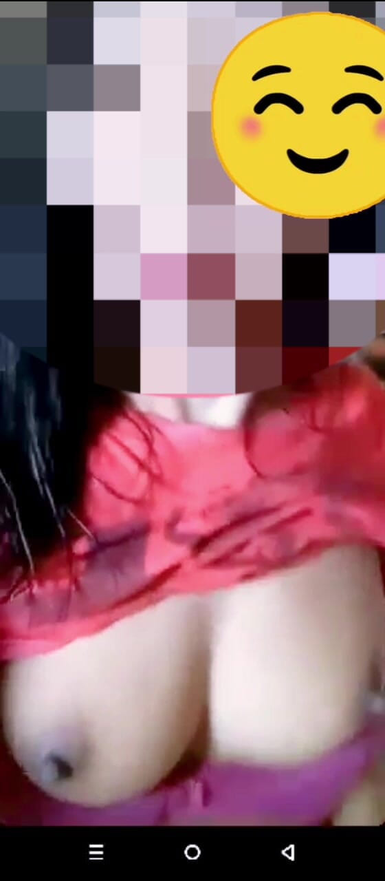 Astriana88: 또 다른 영상통화에서 바람을 피울 뻔했어요