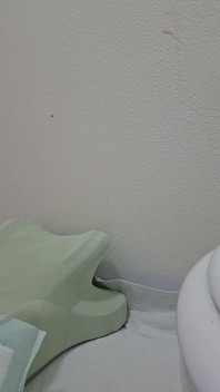 Cripplefreak4u z bliska podczas pierwszego korzystania z pieprzającej maszyny