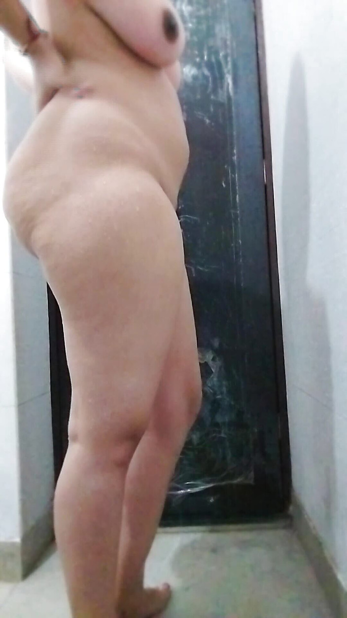 Riyathakur: Riya Thakur 第65集