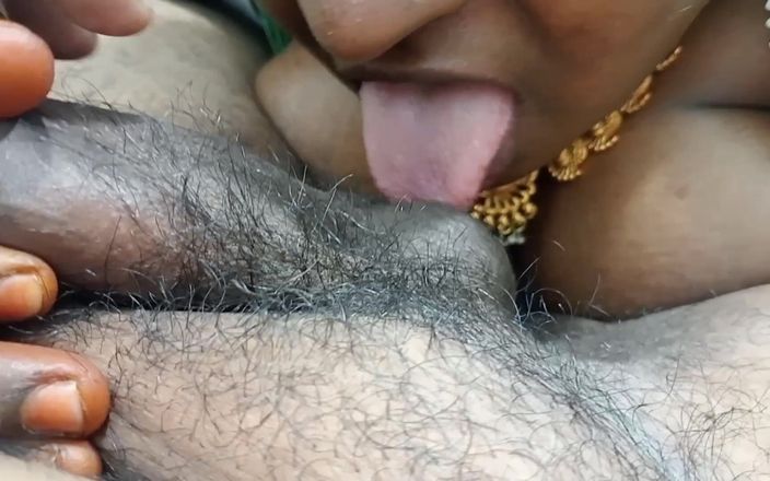 Veni: Bhabhi desi tamil memberikan blowjob bercakap kotor panas