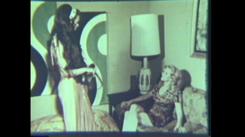 Vintage megastore: 플러터티스 자위하는 사람