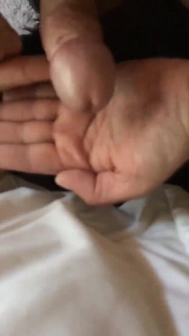Kinky horny gay bois: Solo un hombre gay sacudiendo su pene