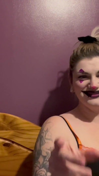 Clown Stepsister Catches You