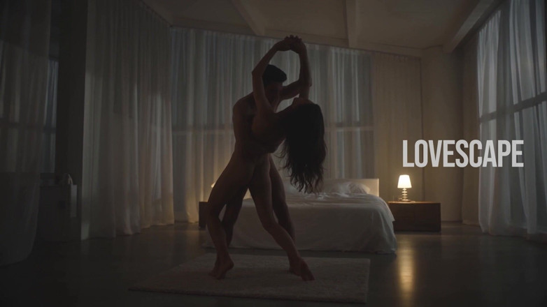 Lovescape: Чувственная пара, интимная романтика в спальне (ai)