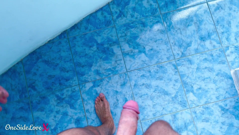 OneSideLove: Powerful cumshot on girlfriend's ass after hot shower
