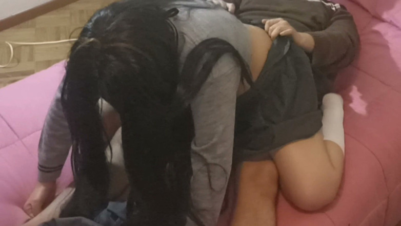 Astrid Cute: Schulmädchen Macht Es Ohne Kondom