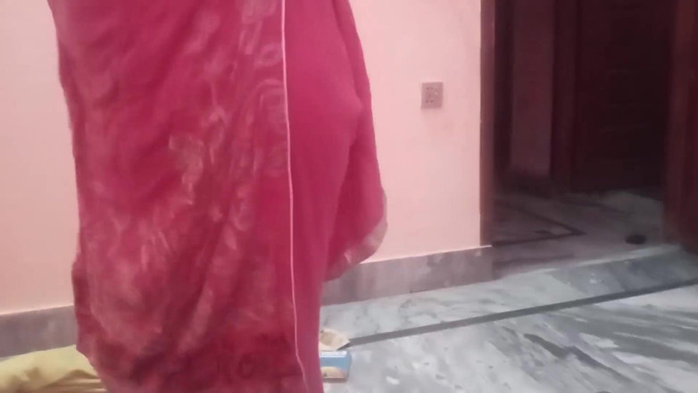 SHAKRATASNEEM: 吮吸鸡巴如此热辣地操达西继妹与男朋友