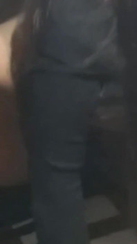 Sexo nocturno con una linda chica con curvas de 19 años que conocí en un club nocturno - parte 1
