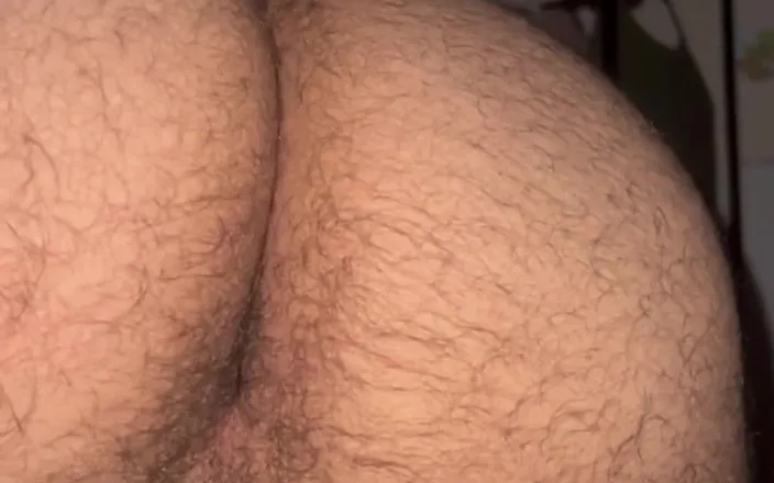 TwinkTony: Who Wants These Cheeks