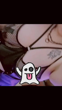 Jiggling Titties