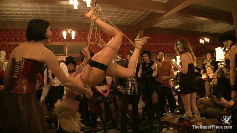The Upper Floor by Kink: Fiesta con los ojos bien abiertos