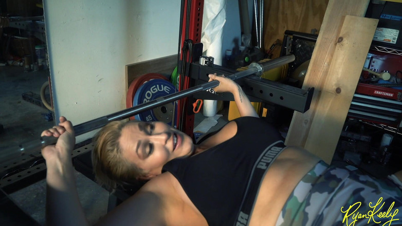 RyanKeely: Zpocená cvičení Ryan Keely