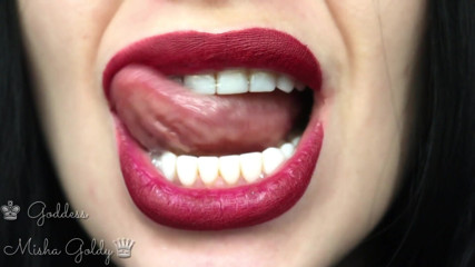 Goddess Misha Goldy: Leche en mis grandes labios y humo de prostituta!