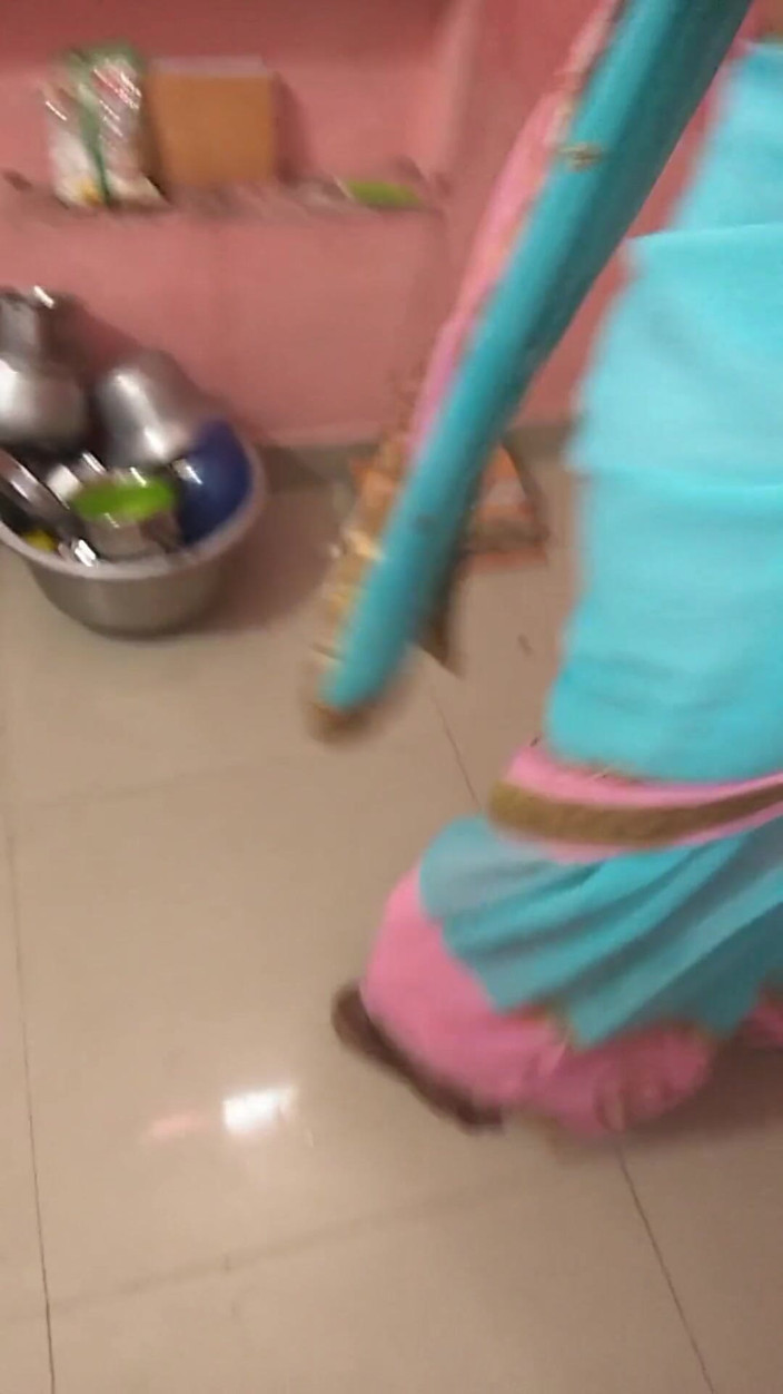 RenuRaj: Massage à l’huile nuru de Renu, MILF desi tamoule, baise en...