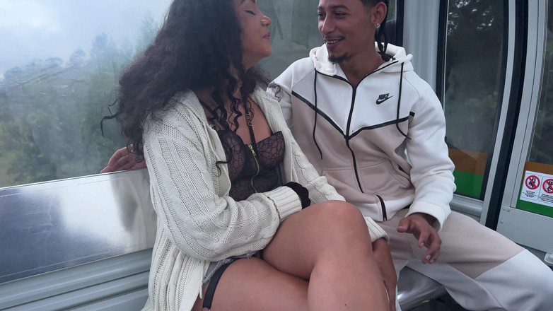 Andromeda Hot: Eu Faço Um Boquete No Cabo Do Metrô Para Um...