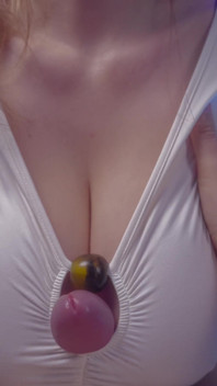 Espagnole Avec Des Melons Énormes: Surcharge De Gel Collant Nuru - Lilykoti