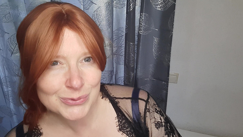 Curly_Dreams: Óleo Para Meus Peitos E Você Imagina Que São Suas...