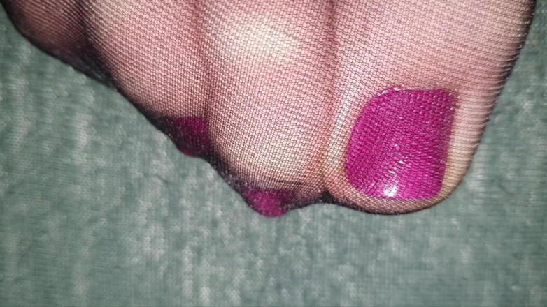 Wife's Nylon: ナイロン足に精液#1