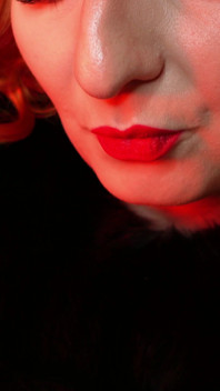 Lipstick fetish video - lady in fur close ups