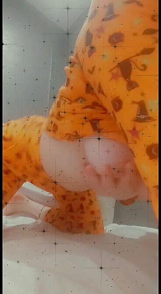 Lolafuccbunny: Піжамний тверк дражнить без звуку