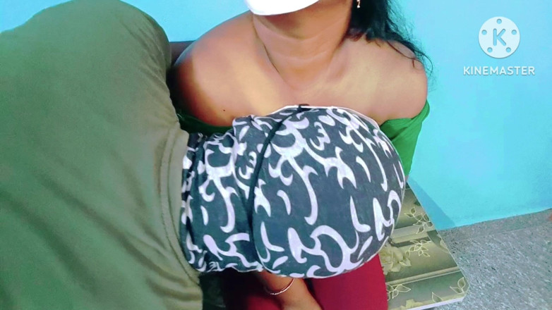 Sweethoneybgl: chennee parosi larki boyaphrend ke saath hara blauj pahne hue-...