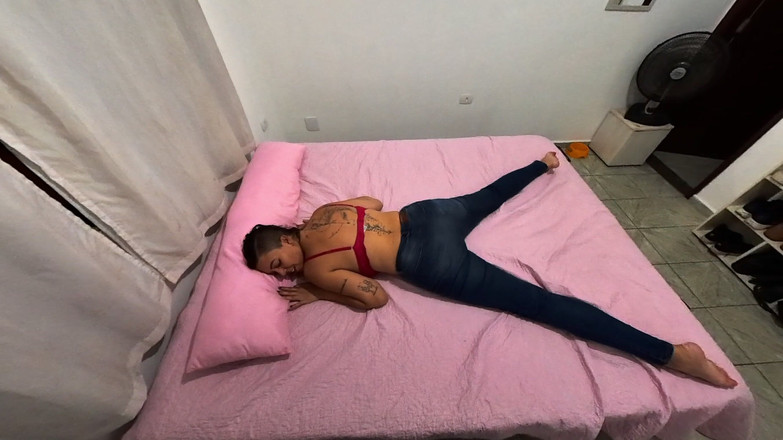 Gabi SweetCouplesStories: Masturbation mit analplug, stöhnen und orgasmus für ihren liebhaber.