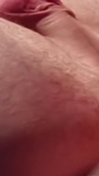 Za díry scéna 4_twink si kamarádi navzájem šukají zadky ve vířivce