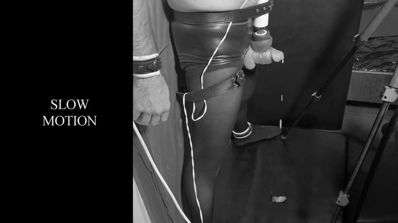 Daddy's secrets: Vyvrcholení na podlaze a zničený orgasmus