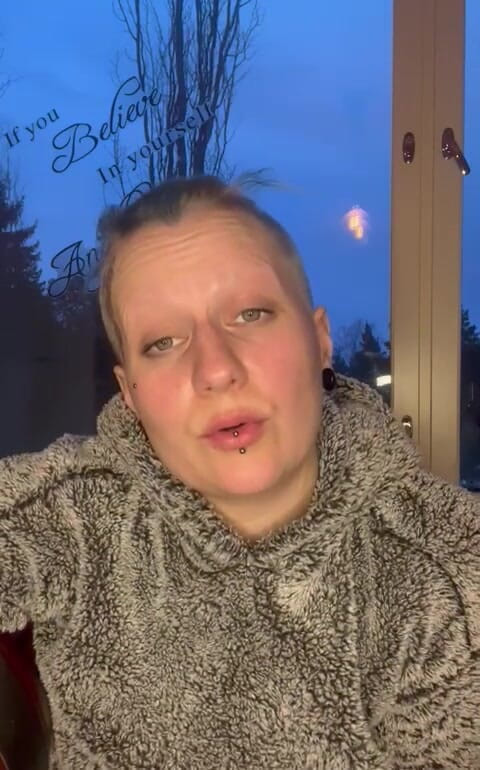 Eevi Petite: Quelques mots pour vous tous, chers (finnois)