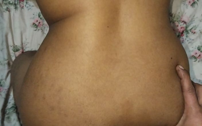 Sairaxsaim: Tenho minha buceta limpa pelo irmão em law_Horny Saeraxsym
