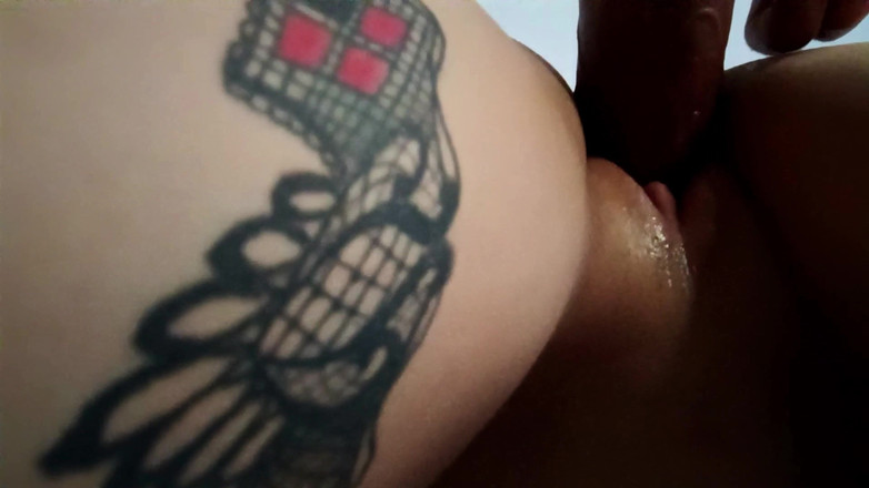 Candy Camille: 第一次享受真正的大鸡巴