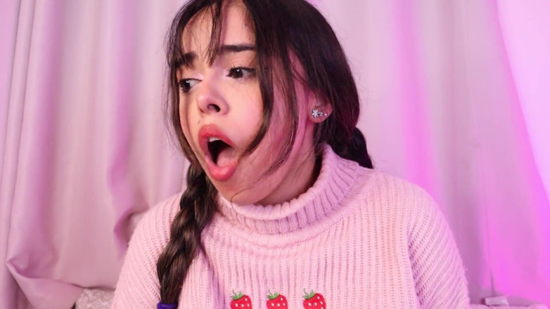 CuttieJennie: Taboo: Step-daddy Making Squirt a Virgin with Just His Cock