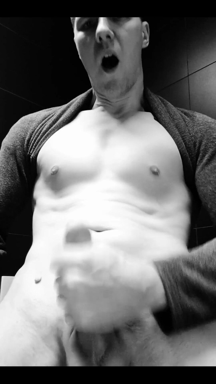 Awesome A: 在办公室