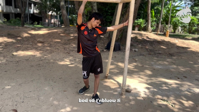 kikemerengues: I Score a Goal Against a Boy on the Field...