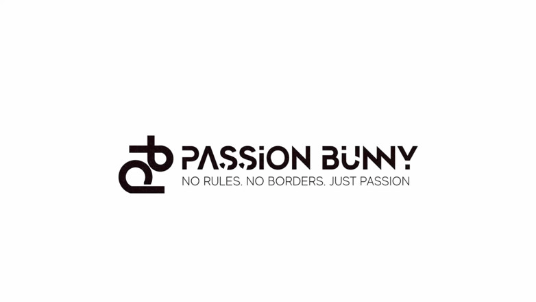 PassionBunny: Zoufalství a čůrání v domě kamaráda od Kočka