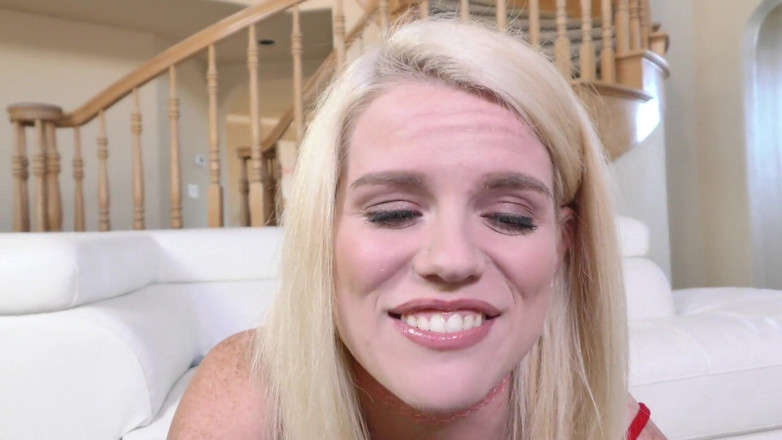 Lethal hardcore videos: Người đẹp tóc vàng nikki sweet được cha dượng của cô ấy làm...