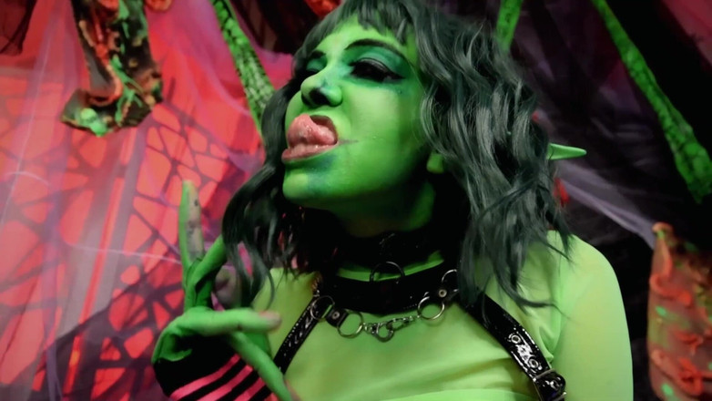 Little Puck: Dita dell'insalata | Parodia cosplay